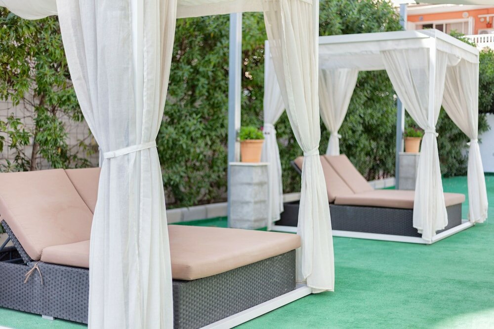 Фото Hotel Amoros