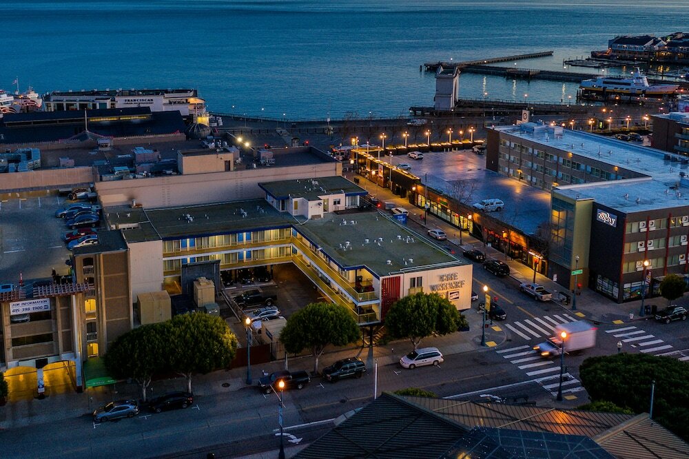 Фото Wharf Inn