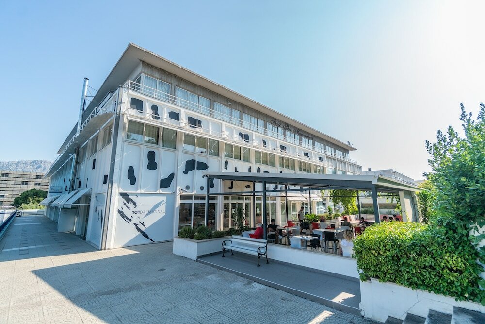 Фото отеля 3