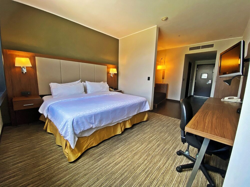 Фото Holiday Inn Express Mexico Santa Fe