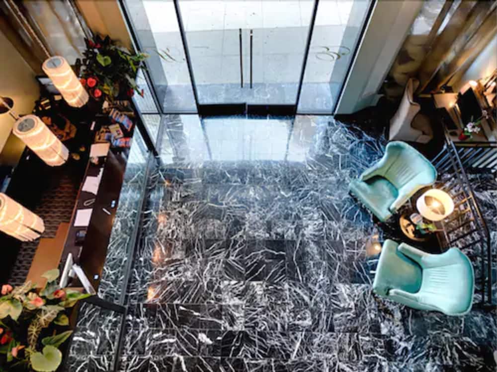 Фото Embassy Hotel