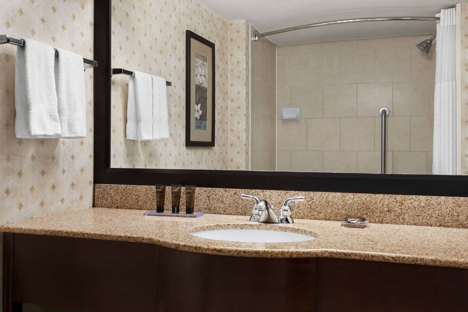 Фото Wingate by Wyndham Southport