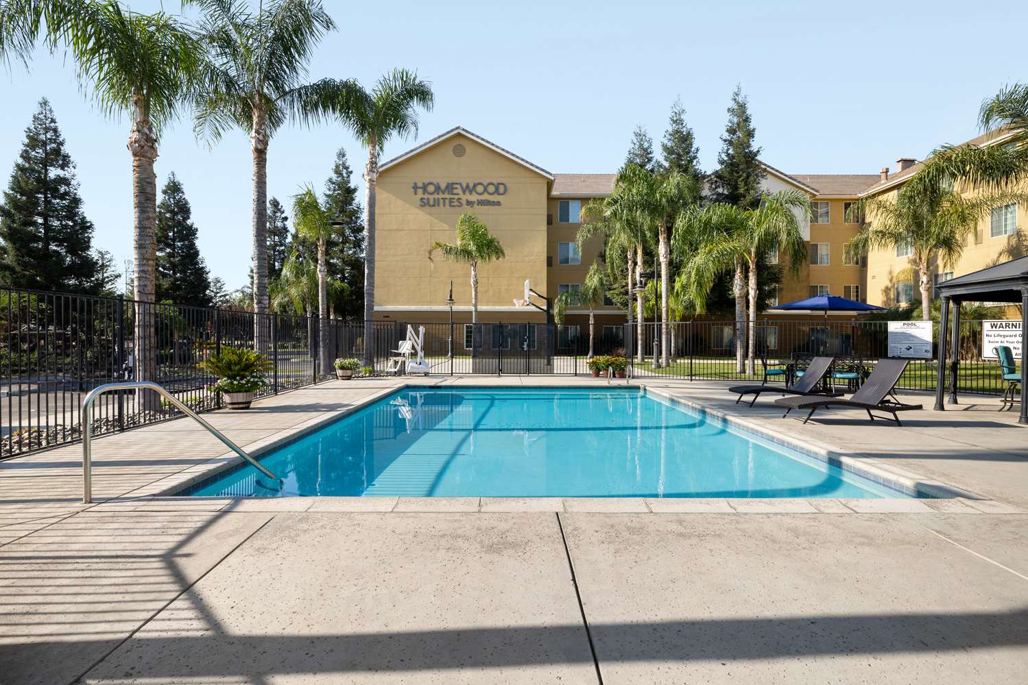 Фото Homewood Suites by Hilton Bakersfield