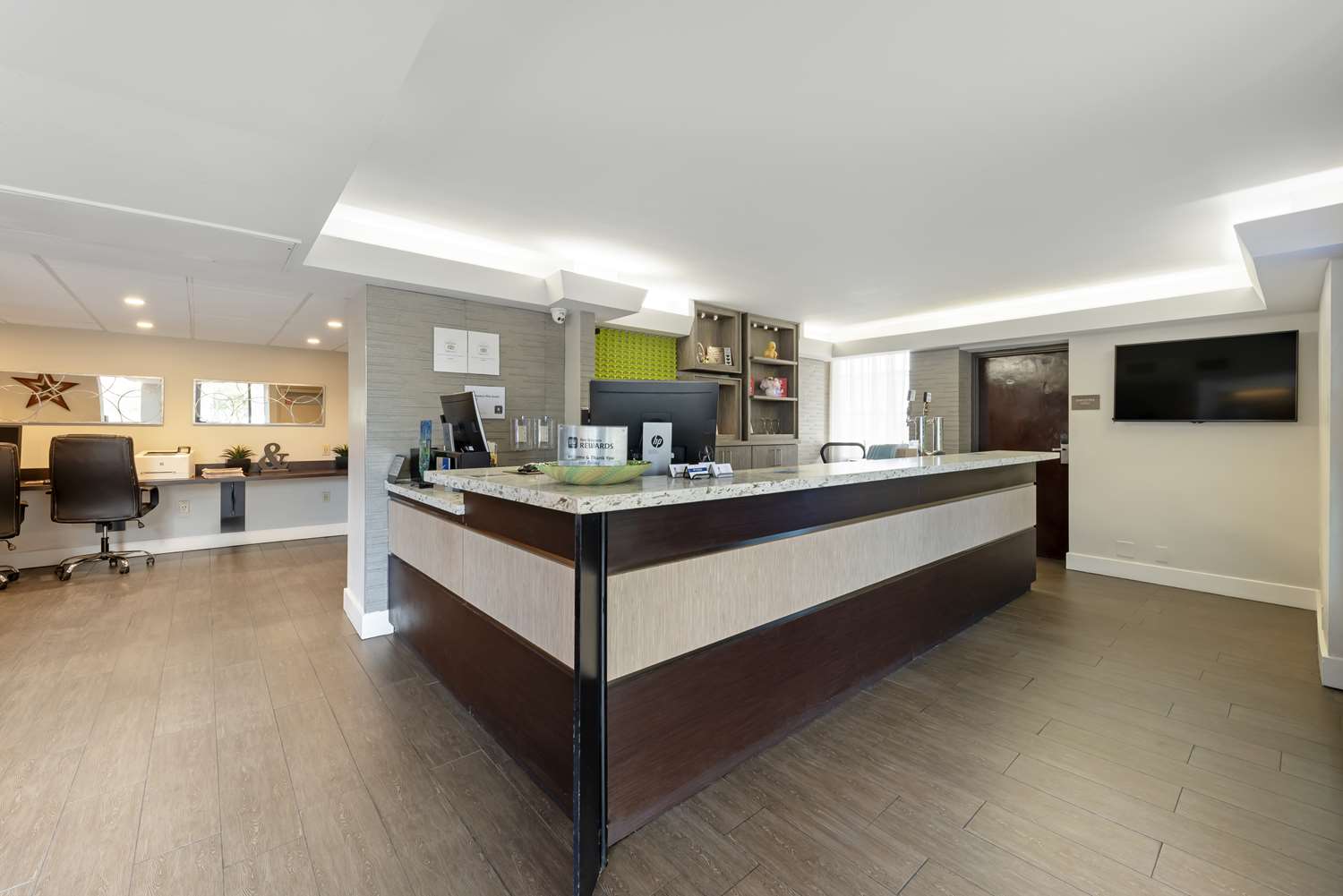 Фото Best Western Plus Austin Central