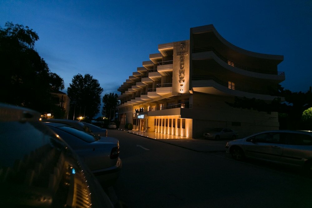 Фото Hotel Tzaki