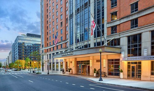 Внешний вид отеля Embassy Suites by Hilton Washington D. C. – Convention Center в Вашингтоне, фото 1