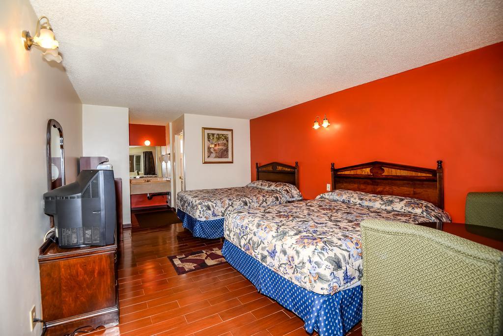 Фото Sea Rock Inn - Los Angeles