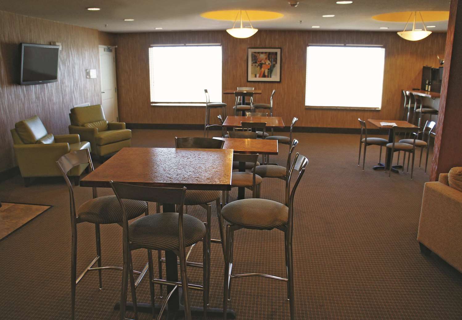 Фото Highland Suites