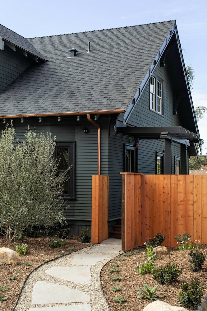 Фото A White Jasmine Inn