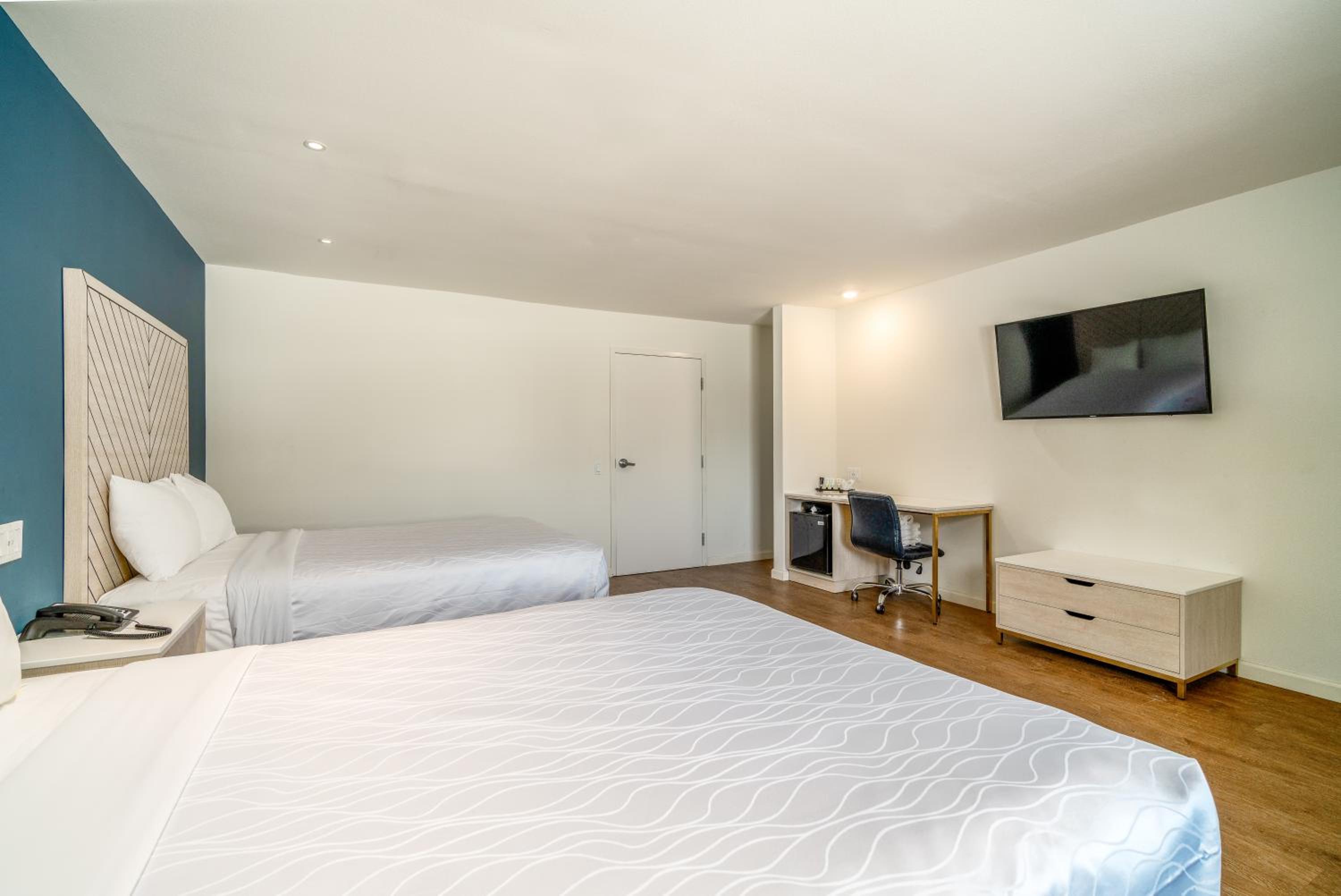 Фото Trend Hotel at Lax Airport