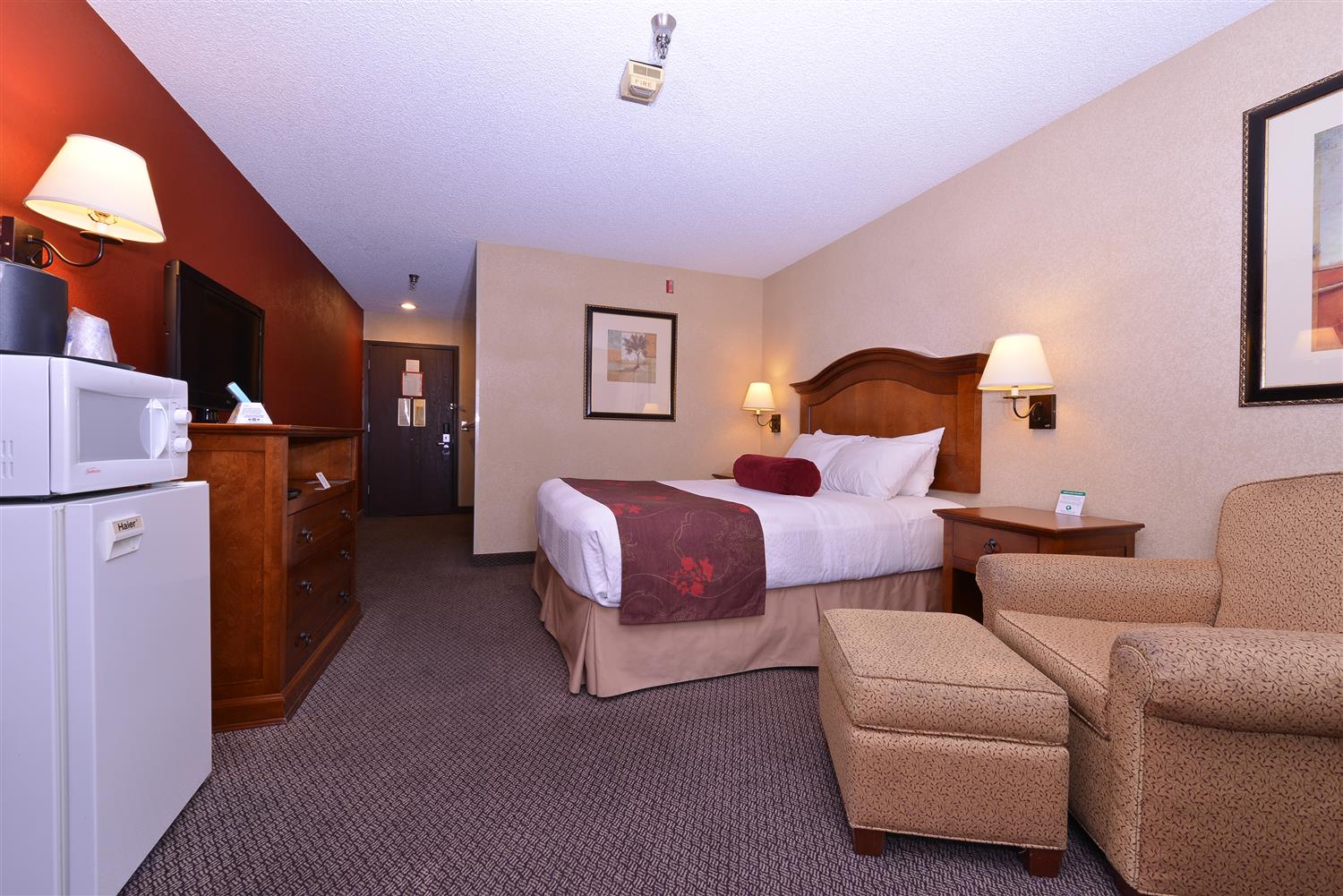 Фото Best Western Plus Rama Inn