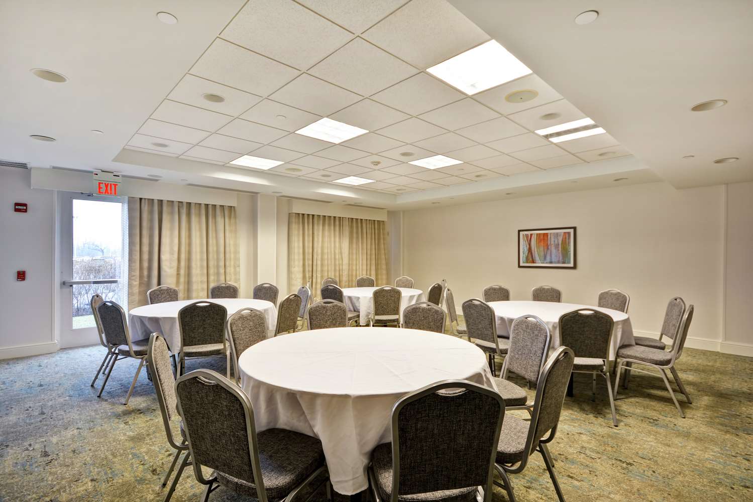Фото Hilton Garden Inn Ridgefield Park