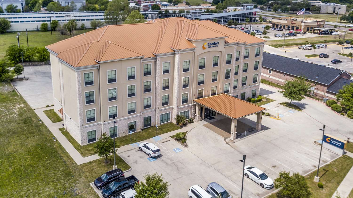 Фото Comfort Inn & Suites Fort Worth Fossil Creek