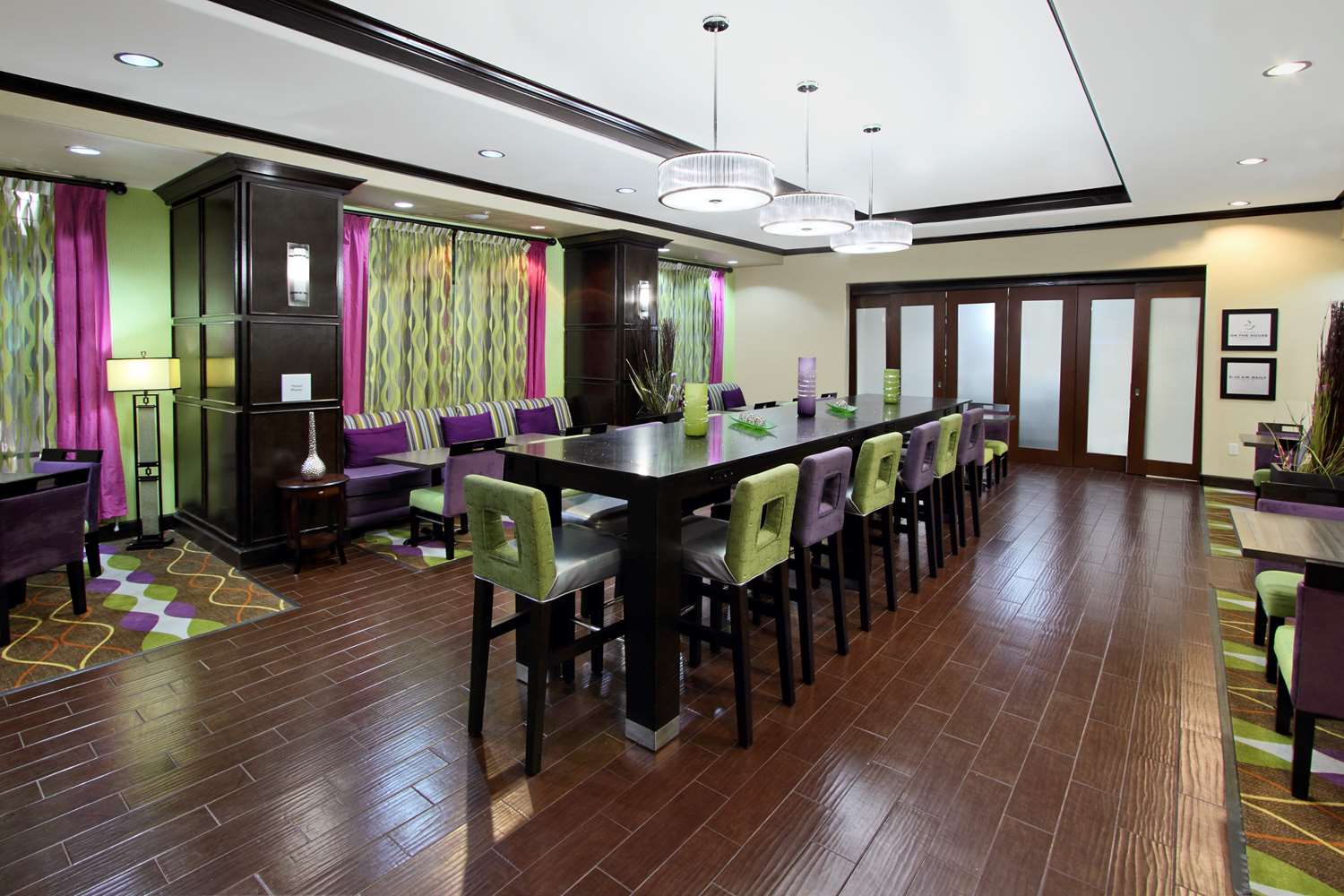 Фото Hampton Inn Beeville