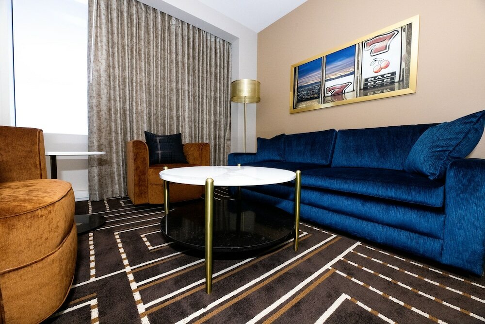 Фото Circa Resort & Casino