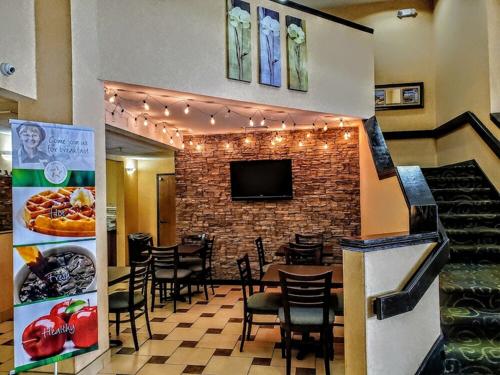 Фото Quality Inn Brunswick Cleveland South