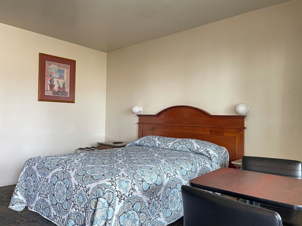 Фото Hollywood La Brea Inn