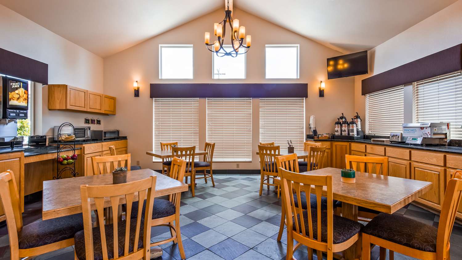 Фото Best Western Pacific Highway Inn