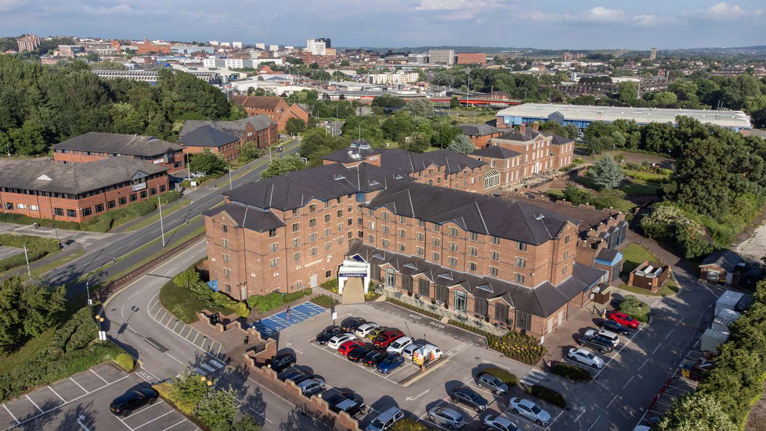 Фото DoubleTree by Hilton Stoke on Trent
