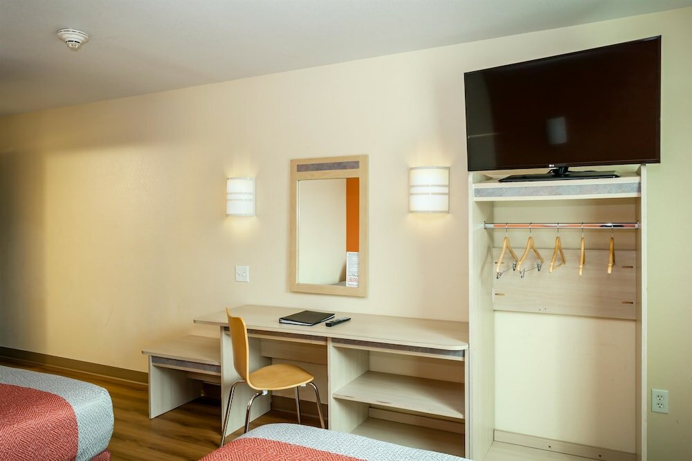 Фото Motel 6 Anchorage, AK - Midtown