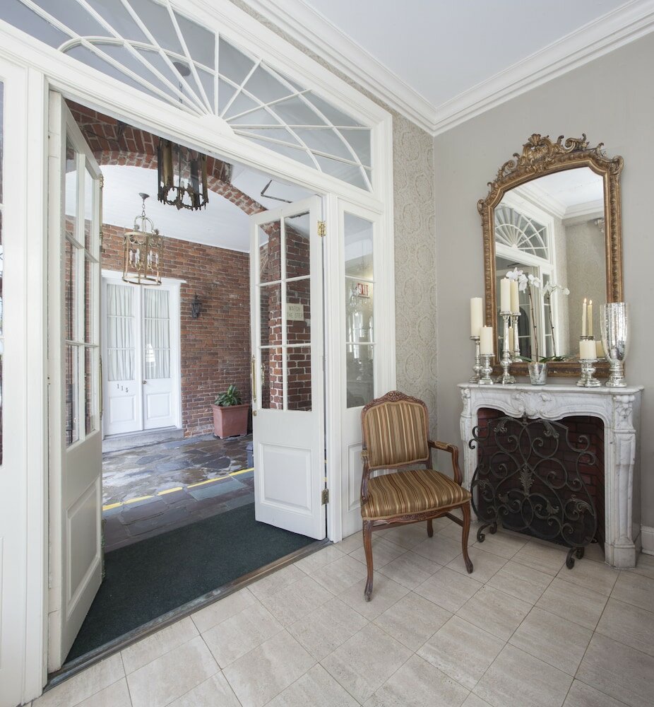 Фото Chateau Hotel