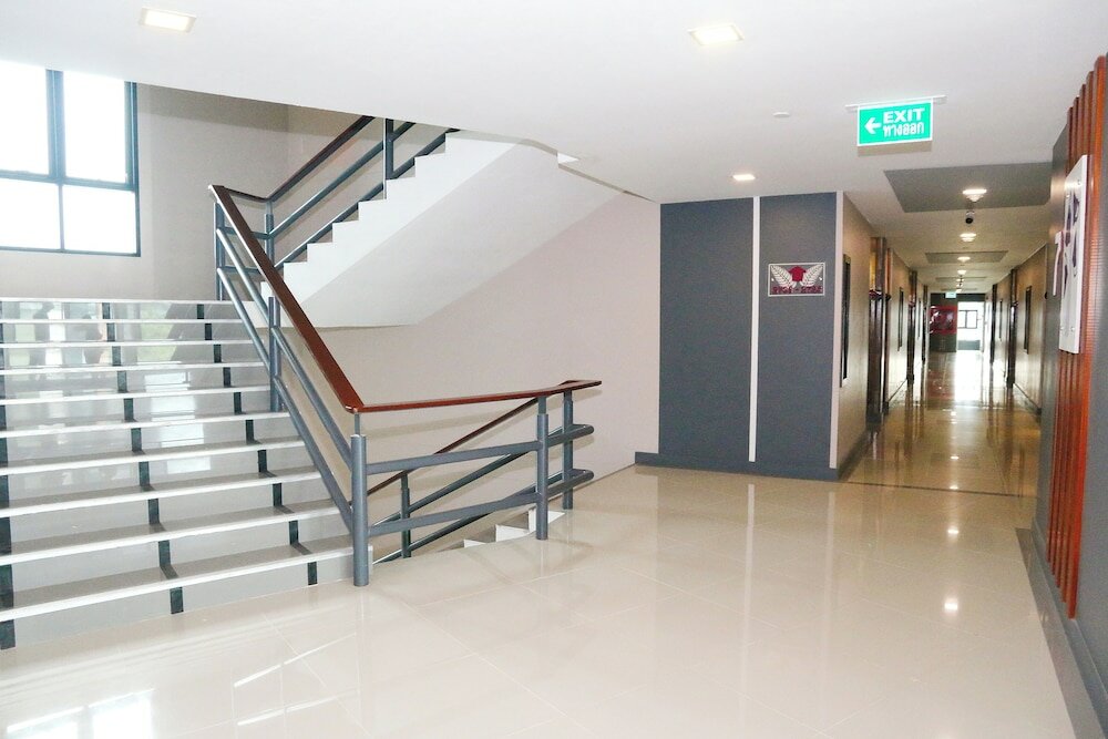 Фото Lakkhana Poolside Resort