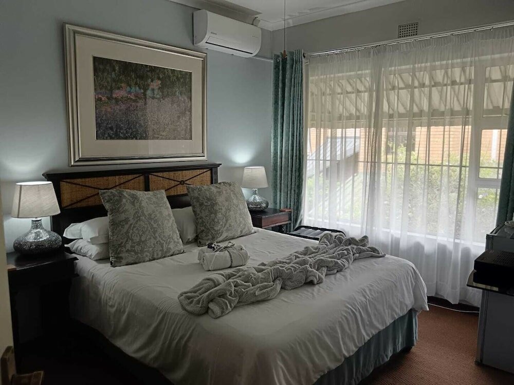 Фото Hillton Manor Guest House