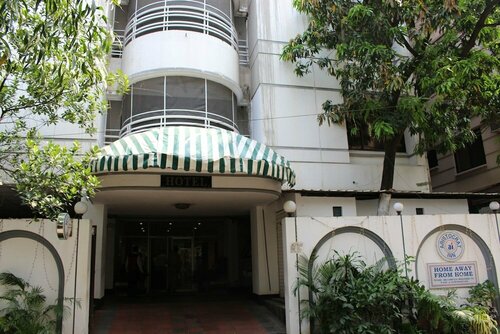 Гостиница Aristocrat Inn в Дакке