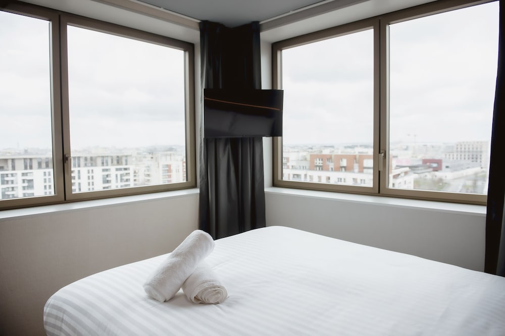 Фото EasyHotel Paris Nord Aubervilliers