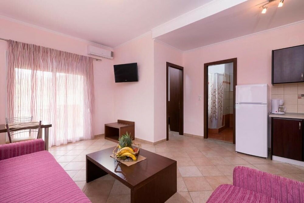 Фото Nikolas Studios