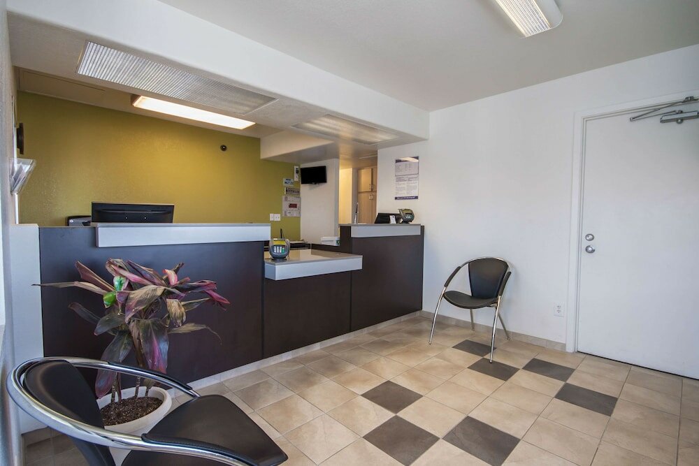 Фото Studio 6 El Paso, Tx - East