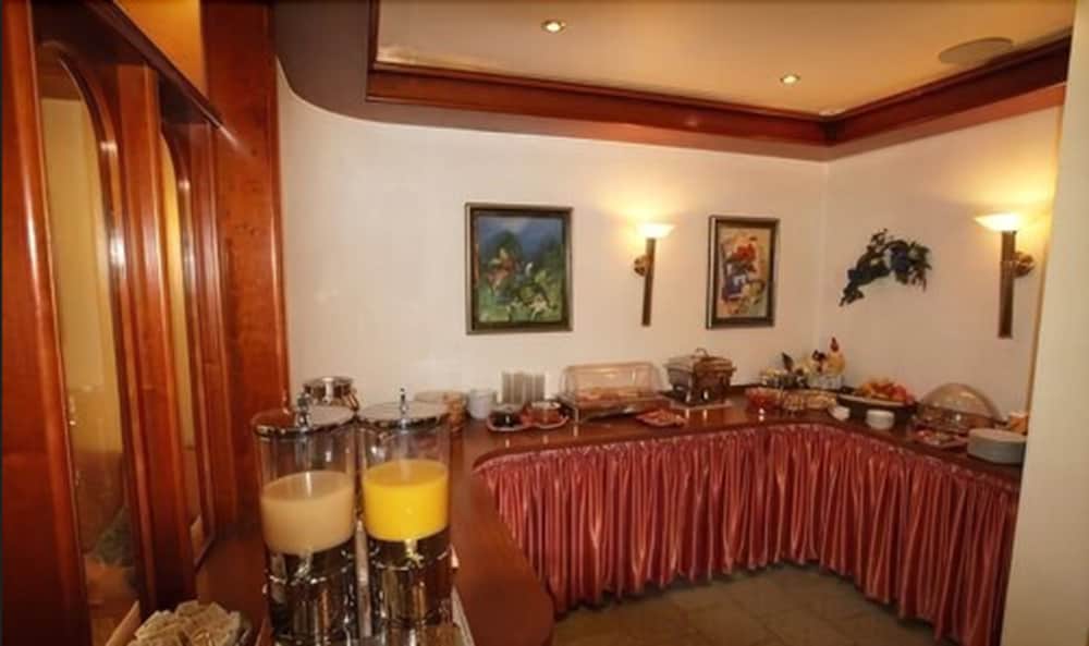 Фото Hotel Am Schelztor