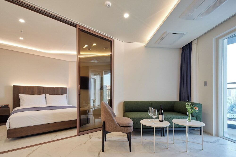 Фото Hotel The Botanik Sewoon Myeongdong