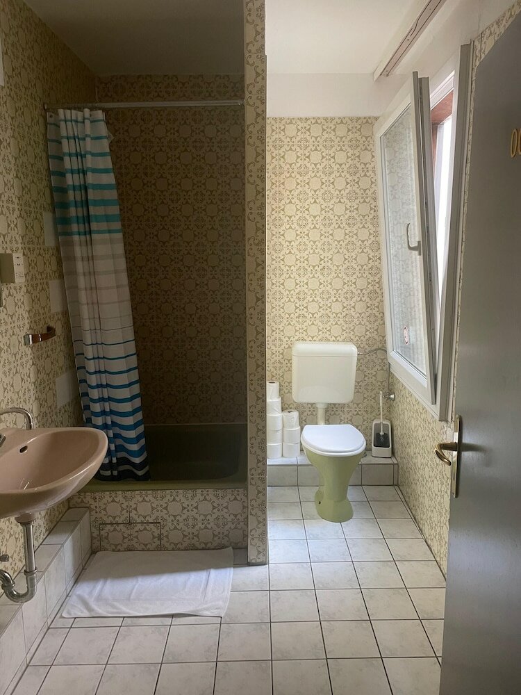 Фото Hotel Schwaferts