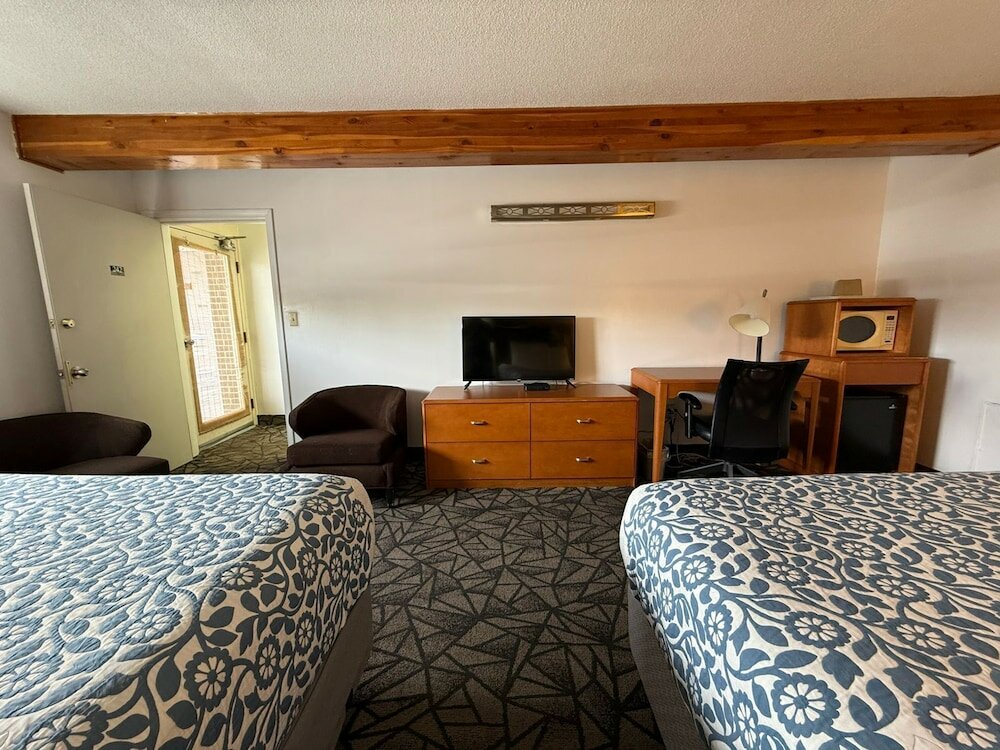 Фото Tomahawk Motor Lodge