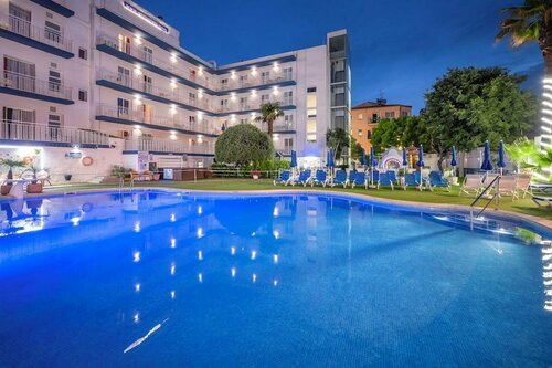 Внешний вид отеля Ght Balmes, Hotel - Aparthotel & Splash в Калелье, фото 1