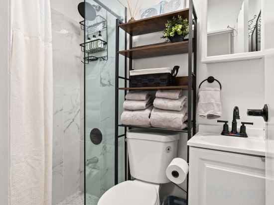 Фото Times Square Apartment
