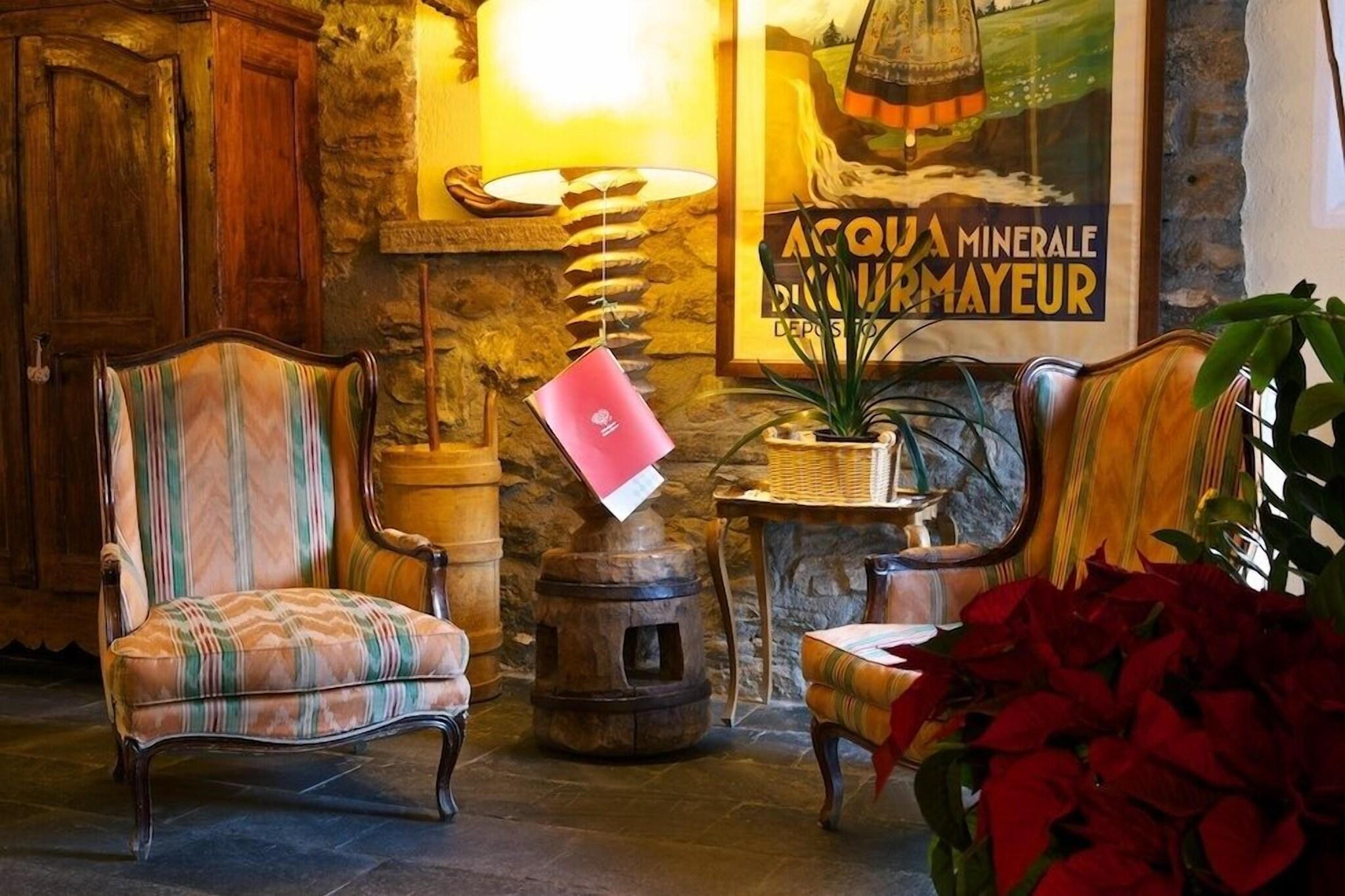 Фото Hôtel Dolonne