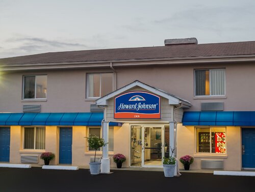 Гостиница Howard Johnson by Wyndham Springfield в Спрингфилде