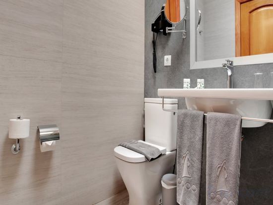 Фото Apartamentos Garden & Sea Boutique Lodging by Livvo