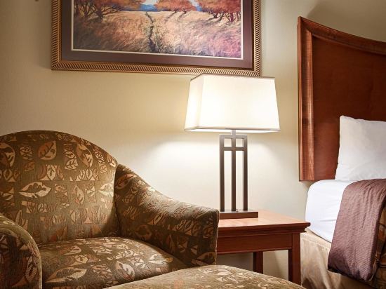 Фото Best Western Plus Grand Island Inn & Suites