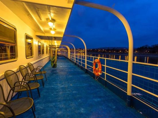 Фото Fortuna Boat Hotel