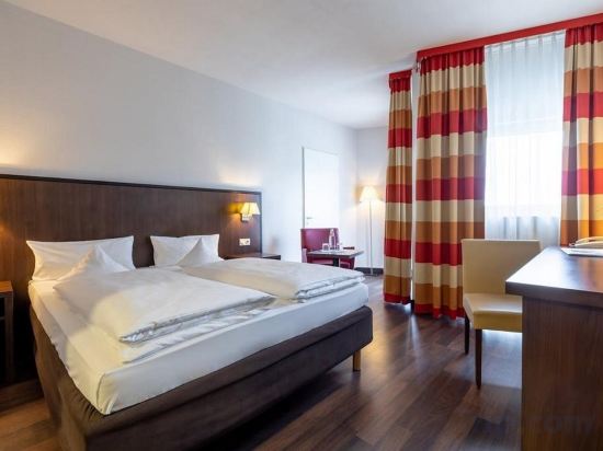 Фото Trip Inn Frankfurt Nordwestzentrum