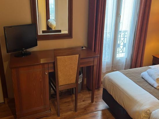 Фото 121 Paris Hotel