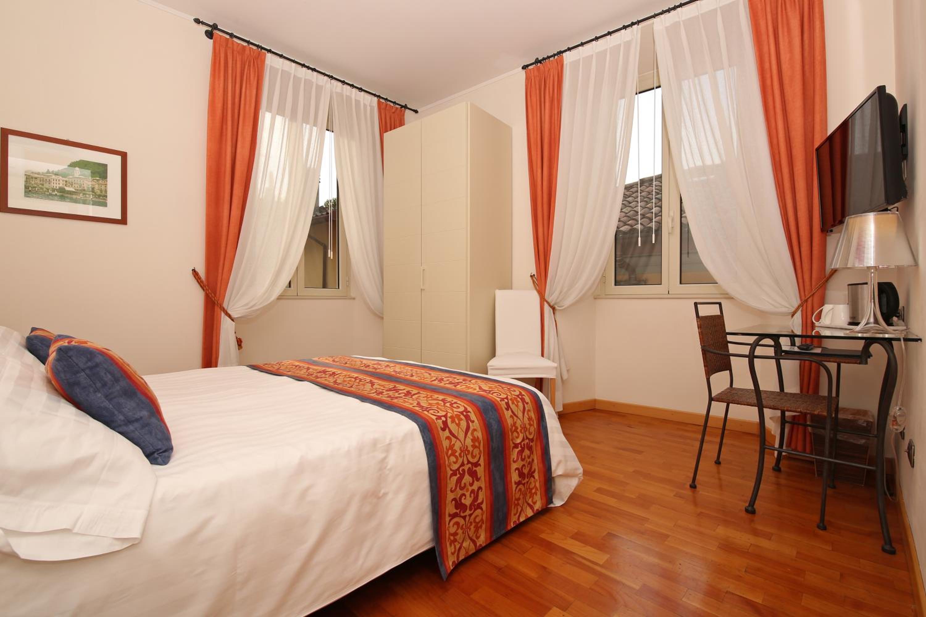 Фото Hotel Bellagio