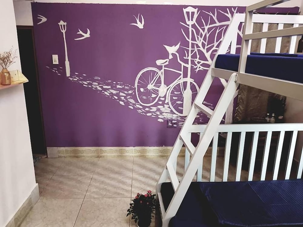 Фото Little Home Hostel