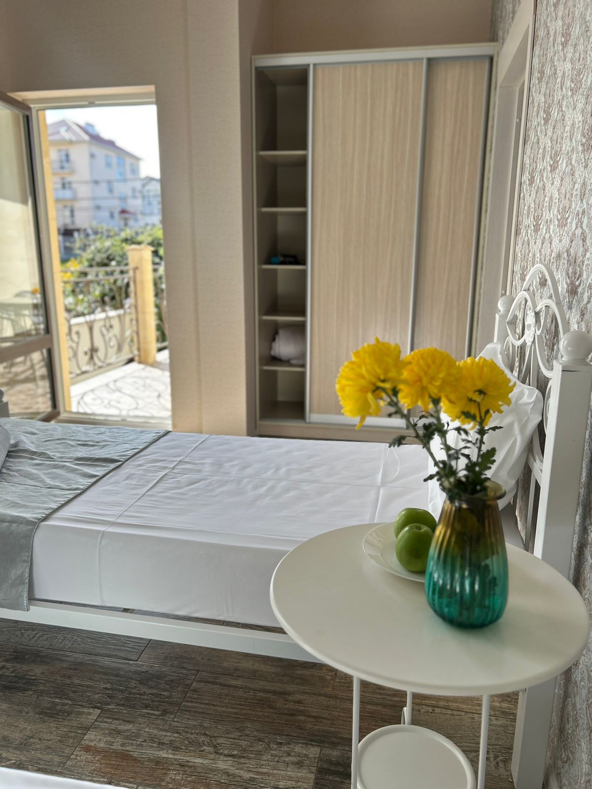 Фото Санни Хаус