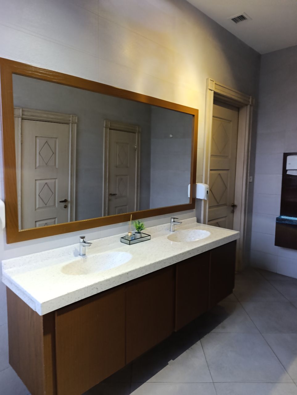 Фото Express City Hotel