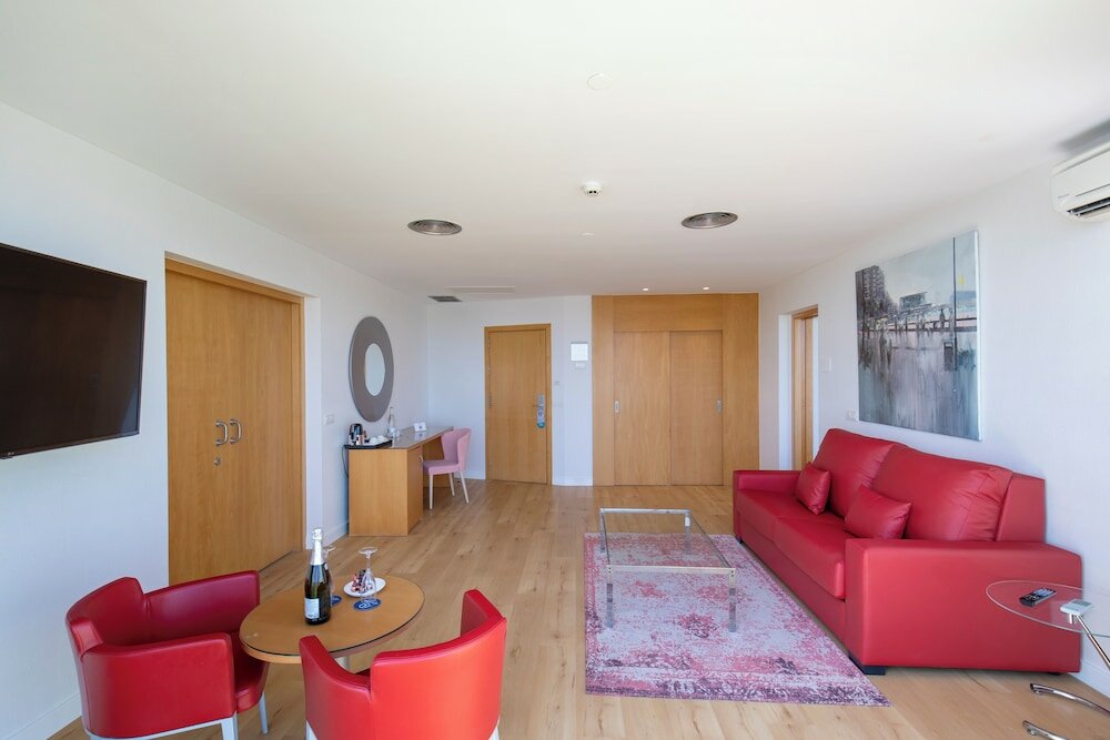 Фото 104254502792