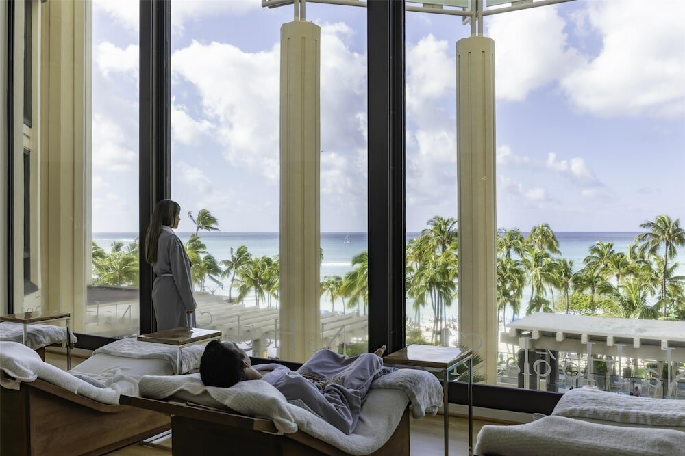 Фото Hyatt Regency Waikiki Beach Resort & SPA